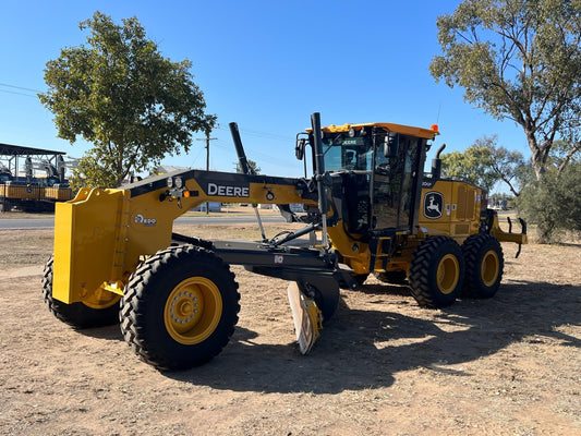 John Deere 670D, 672D Minor Kit (Oil, Fuel, Air)